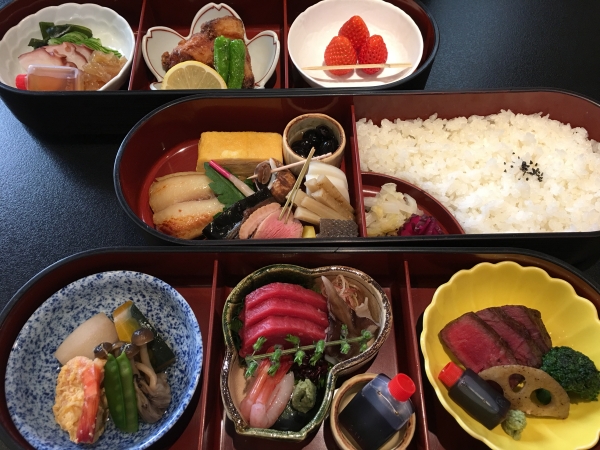 お弁当(¥5,000)